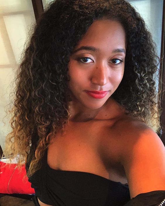 naomi beautiful as ever